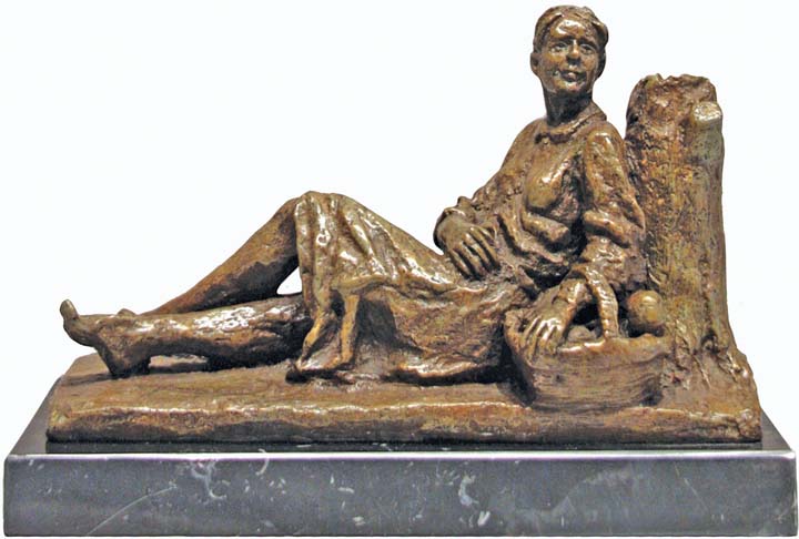 33- Neska cesto sentada 24x15cm.