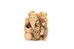 4 Nesuke Abuelo con nieto 4 x 3 x 5cm
